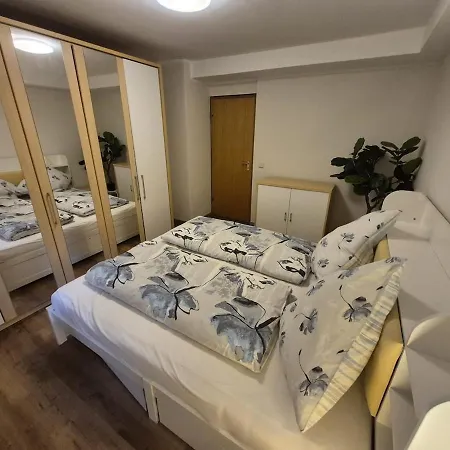 Uni- Und Citynahe Souterrain-wohnung Am Waldpark Wuppertal