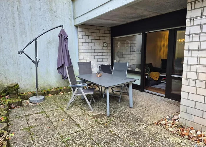Appartement Uni- Und Citynahe Souterrain-wohnung Am Waldpark *