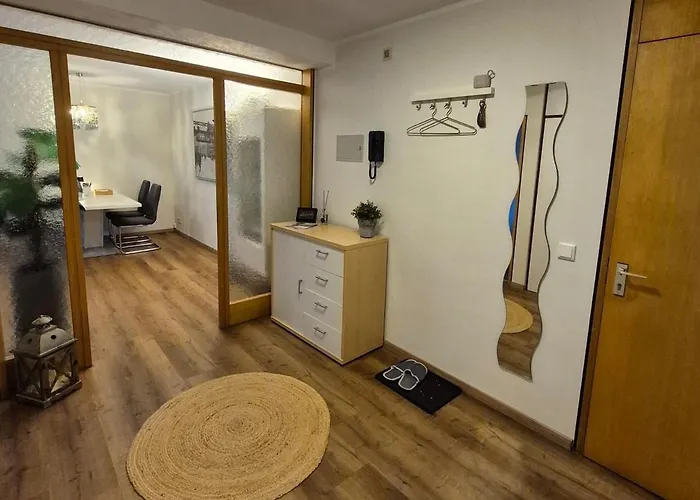 Apartament Uni- Und Citynahe Souterrain-wohnung Am Waldpark Wuppertal